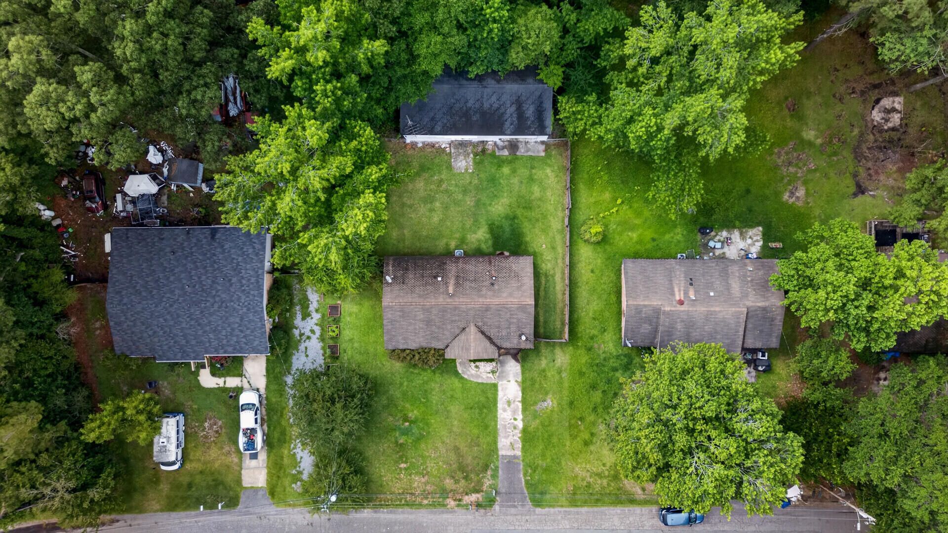 221 Forest Circle Photo 49