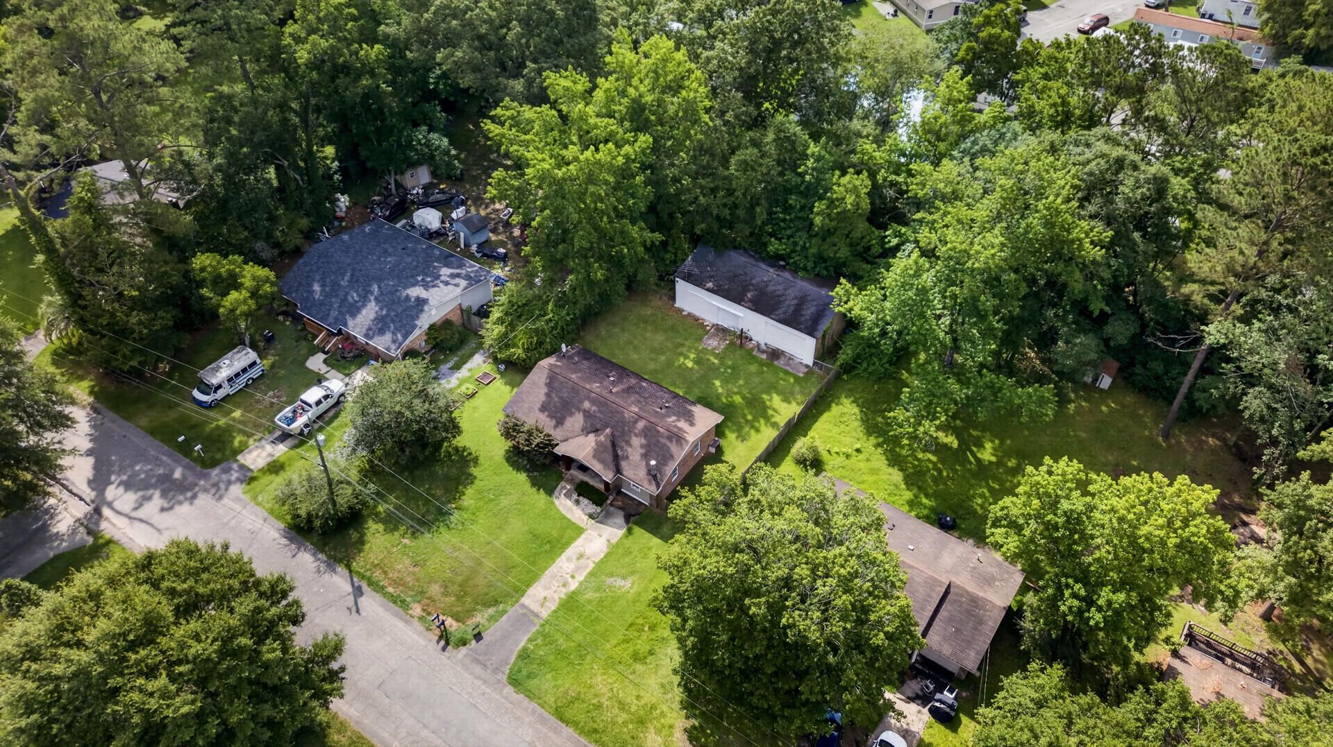 221 Forest Circle Photo 51