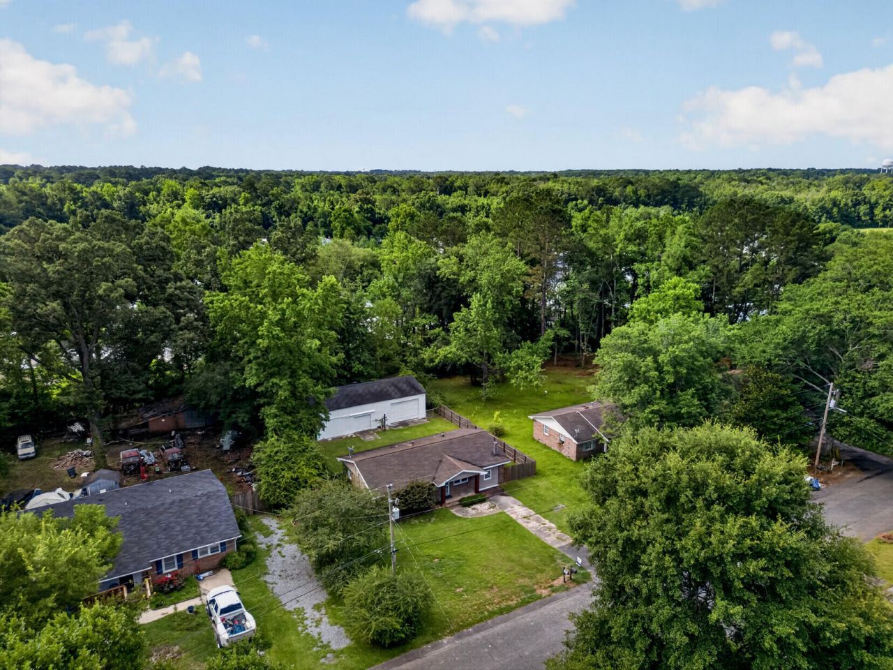 221 Forest Circle Photo 58