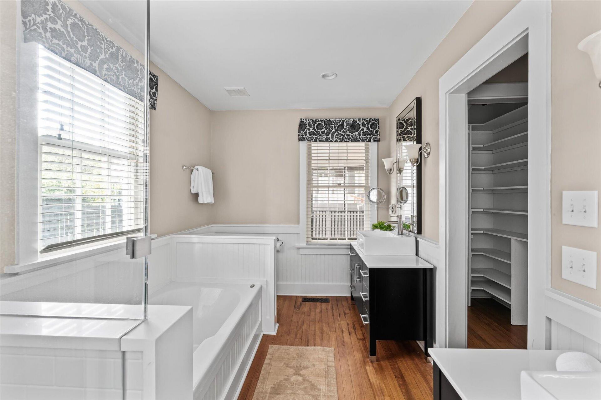 4 Rutledge Boulevard Photo 19