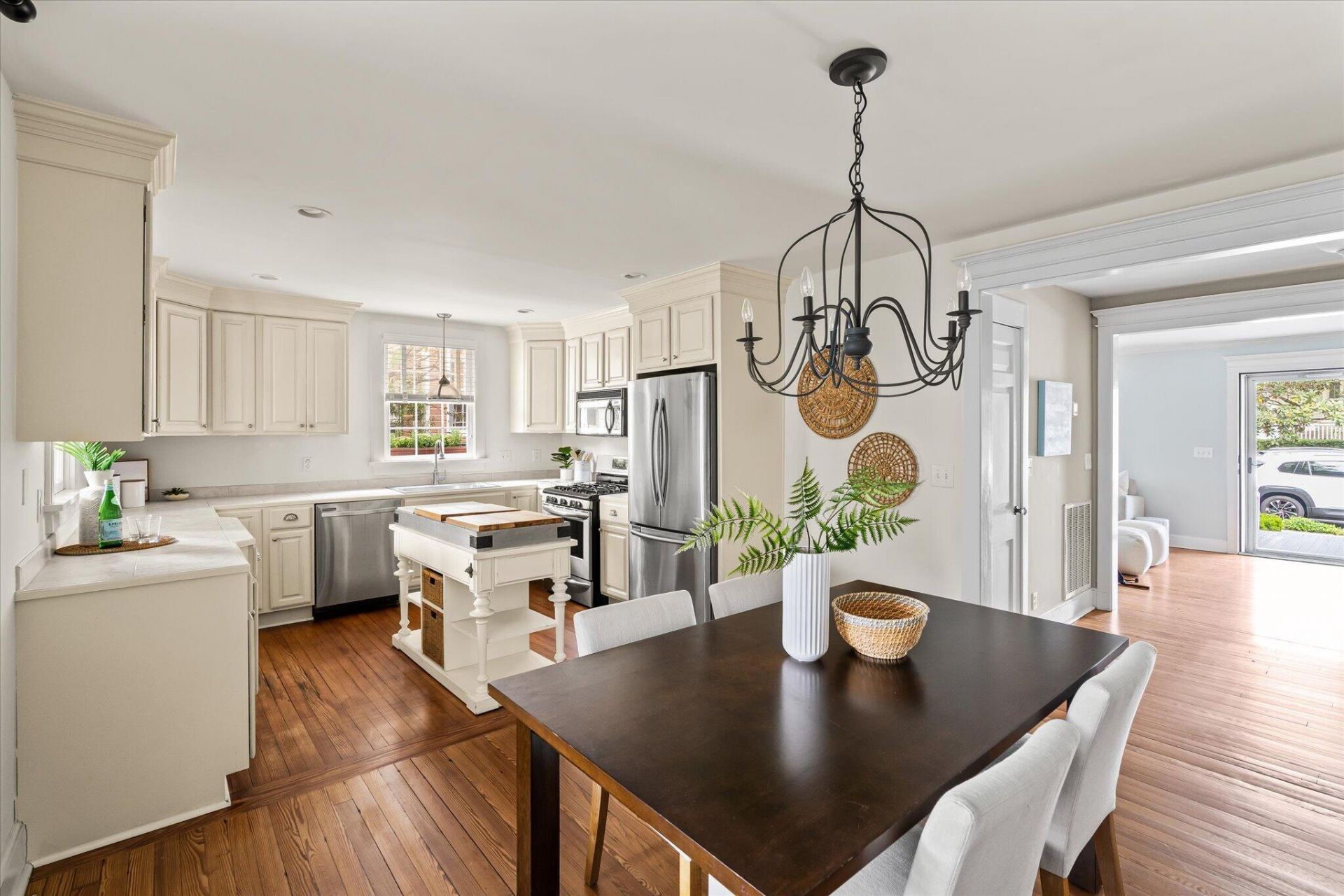 4 Rutledge Boulevard Photo 8