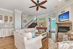 1707 E Ashley Avenue photo 4