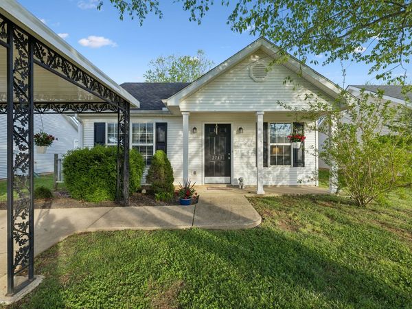 2739 Oxford Hall Ave , Murfreesboro, TN 37128