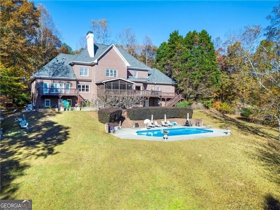 Property Image 100