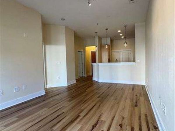 799 Hammond Drive, Unit 113, Atlanta, GA 30328