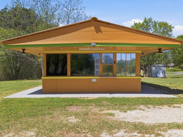 2390 Malvern Road , Arkadelphia, AR 71923