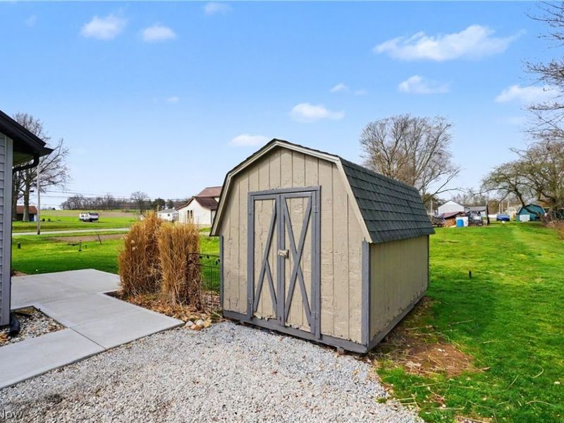 1101 Princehorn Avenue NW, North Lawrence, OH 44669 Photo 20