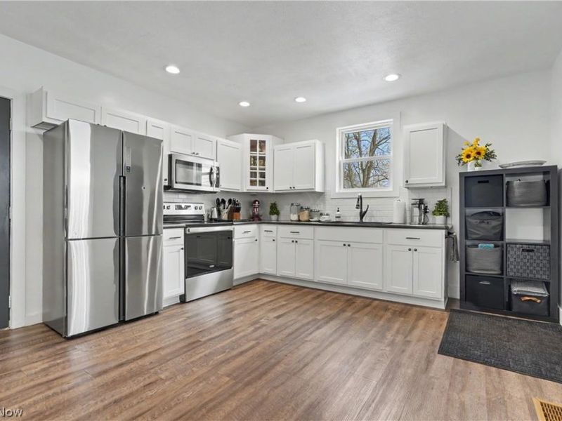 1101 Princehorn Avenue NW, North Lawrence, OH 44669 Photo 4