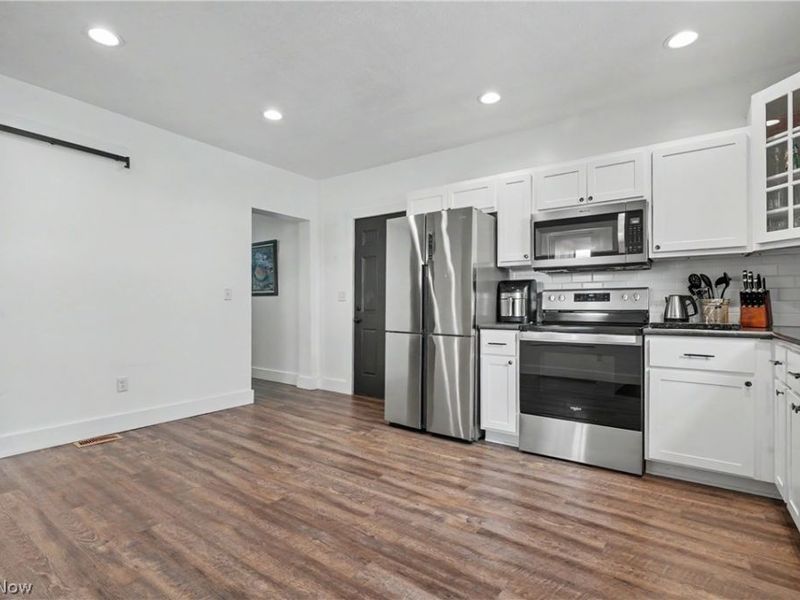 1101 Princehorn Avenue NW, North Lawrence, OH 44669 Photo 5