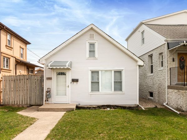 3333 N Orange Avenue, Chicago, IL 60634