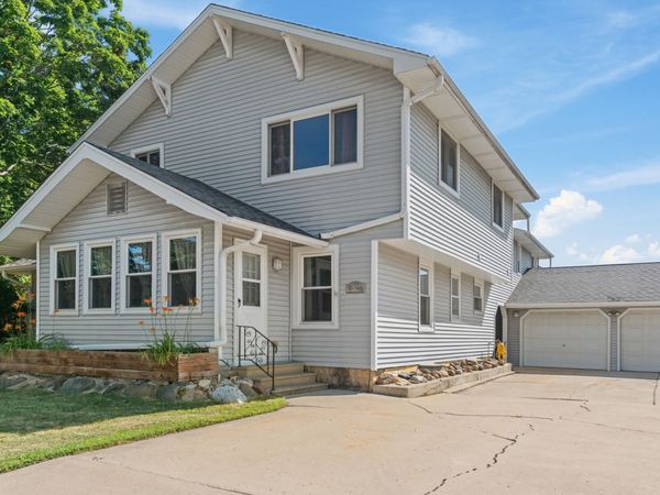 206 Washington Street, Oswego, IL 60543