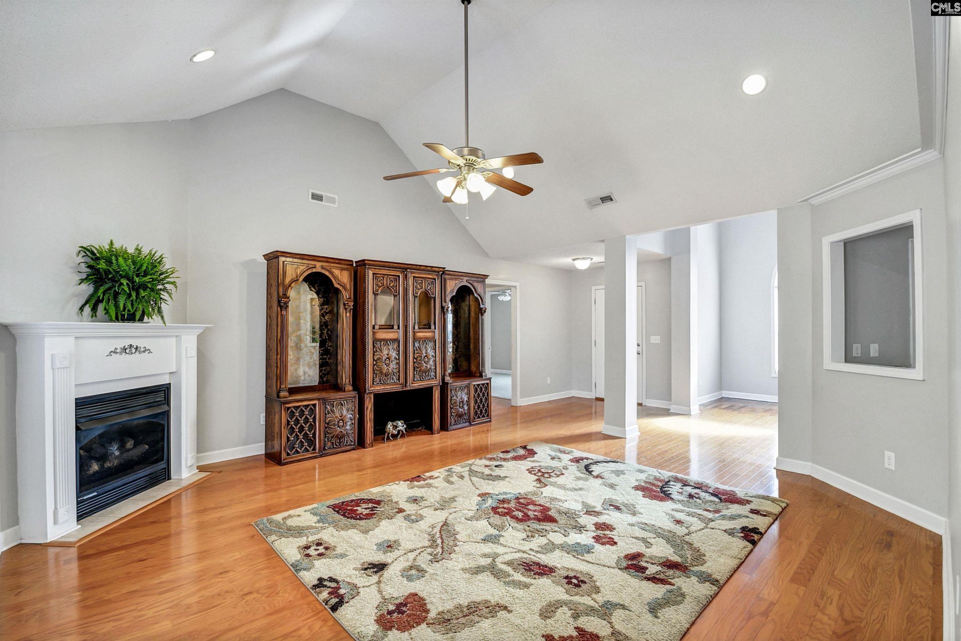 81 Belmont Drive  Photo 10