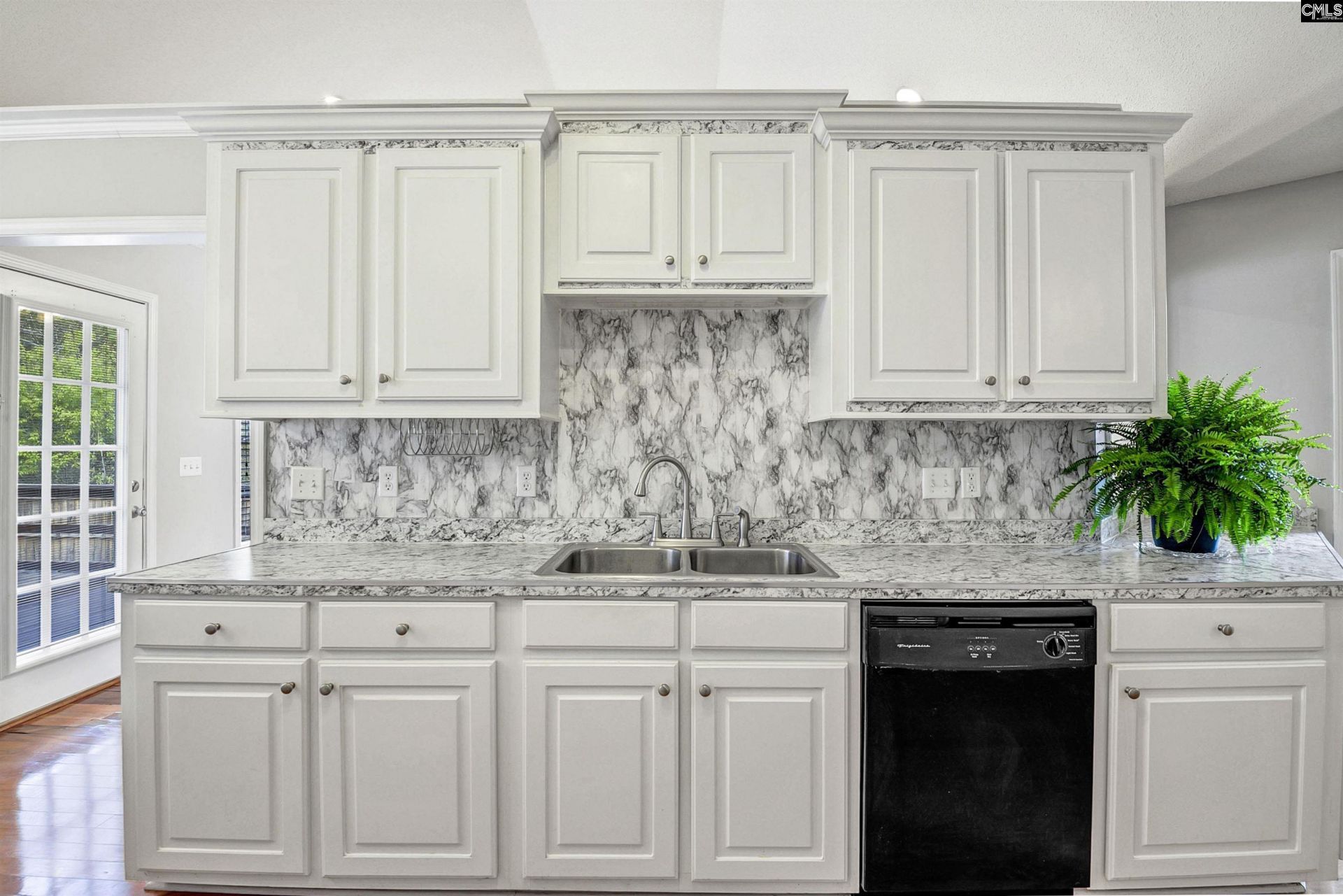 81 Belmont Drive  Photo 13