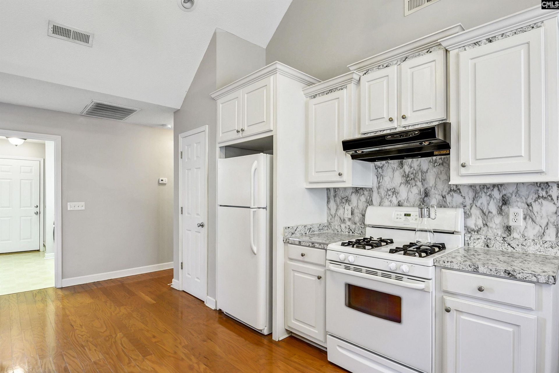 81 Belmont Drive  Photo 14