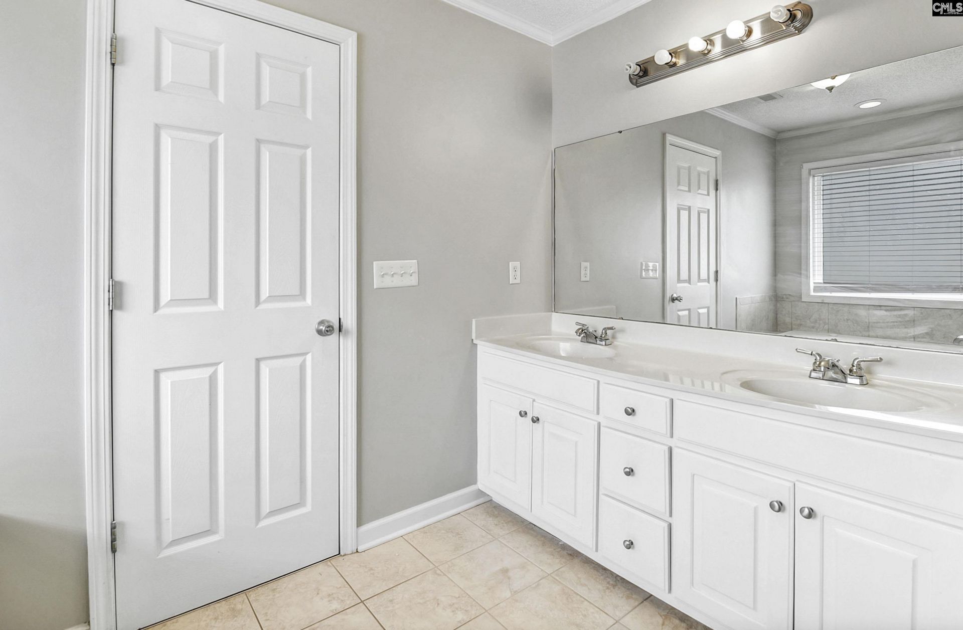 81 Belmont Drive  Photo 23