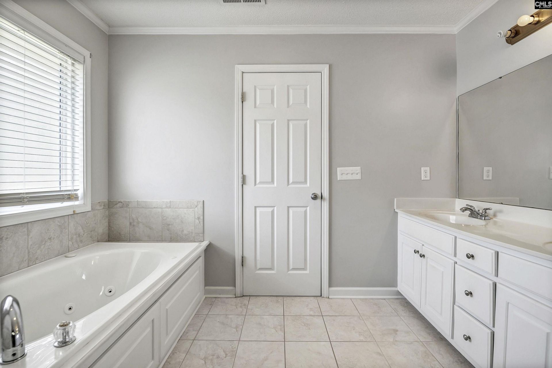 81 Belmont Drive  Photo 26