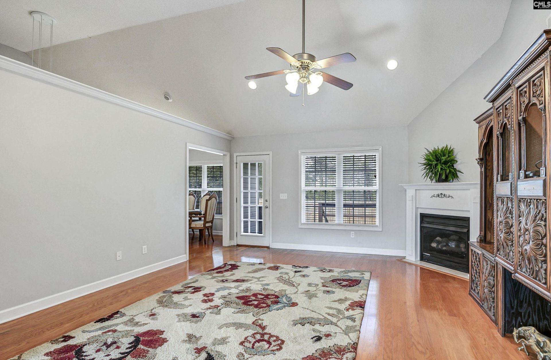 81 Belmont Drive  Photo 8