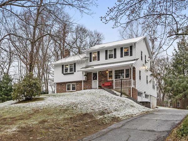 11 Ethelyn Cir, Maynard, MA 01754