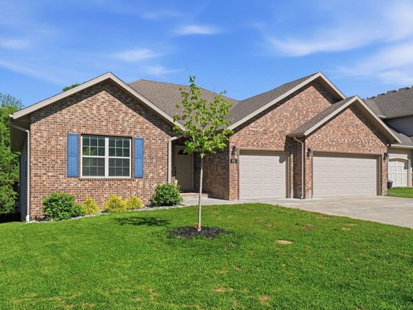 831 N Grapevine Road, Springfield, MO 65802