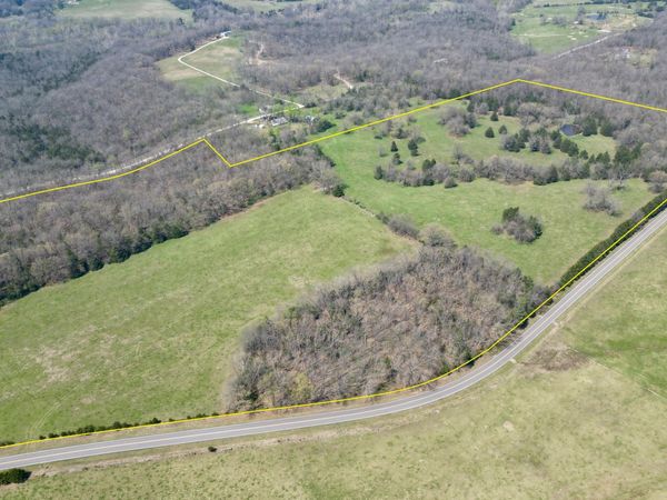 000 Highway Hh, Urbana, MO 65767