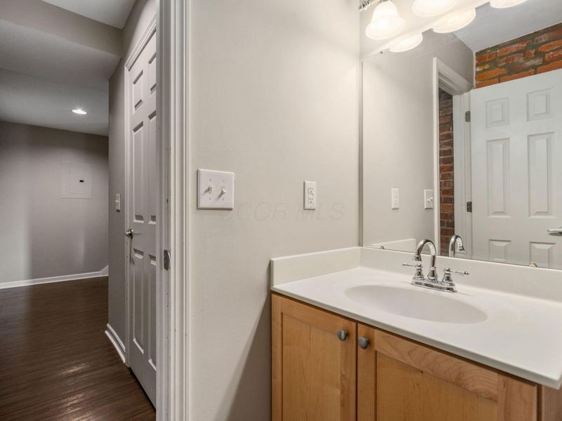 544 S Front Street, Unit 312, Columbus, OH 43215 Photo 16