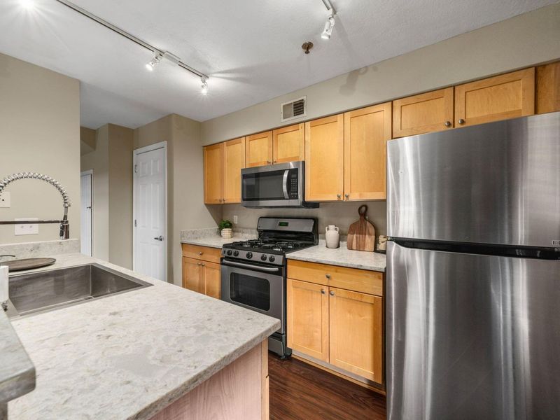 544 S Front Street, Unit 312, Columbus, OH 43215 Photo 22