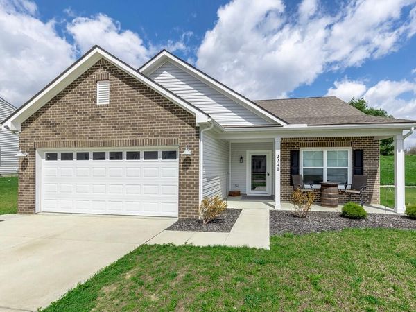 2241 Brookside Drive , Lancaster, OH 43130