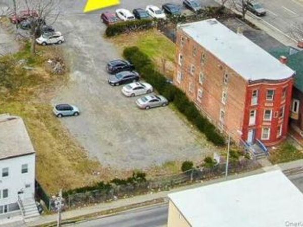 52 Academy Street , Poughkeepsie, NY 12601