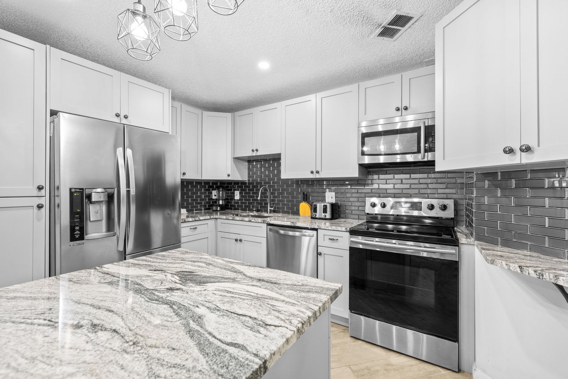 2083 NE Collins Circle, Unit 8-100, Jensen Beach, FL 34957 Photo