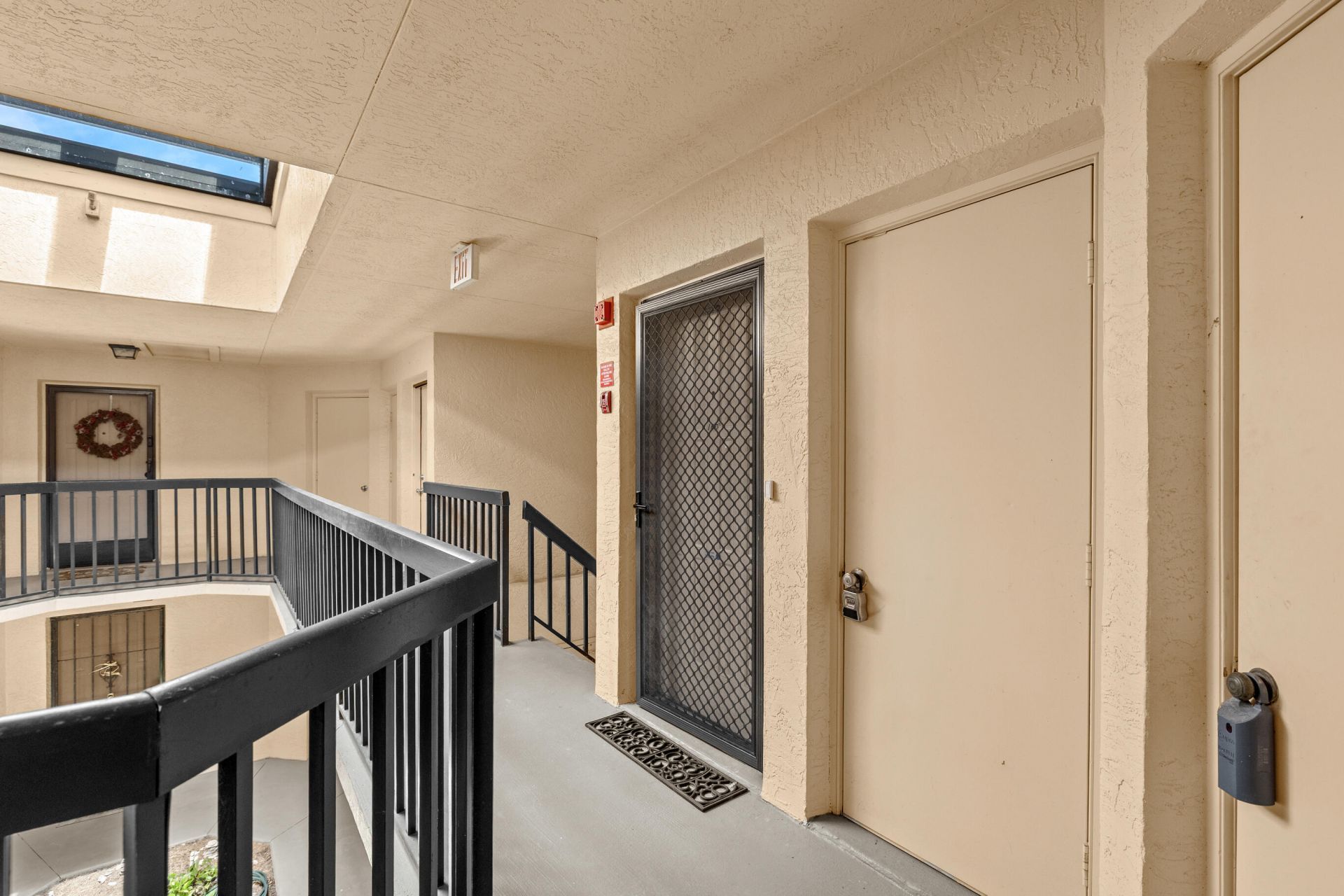 2083 NE Collins Circle, Unit 8-100, Jensen Beach, FL 34957 Photo