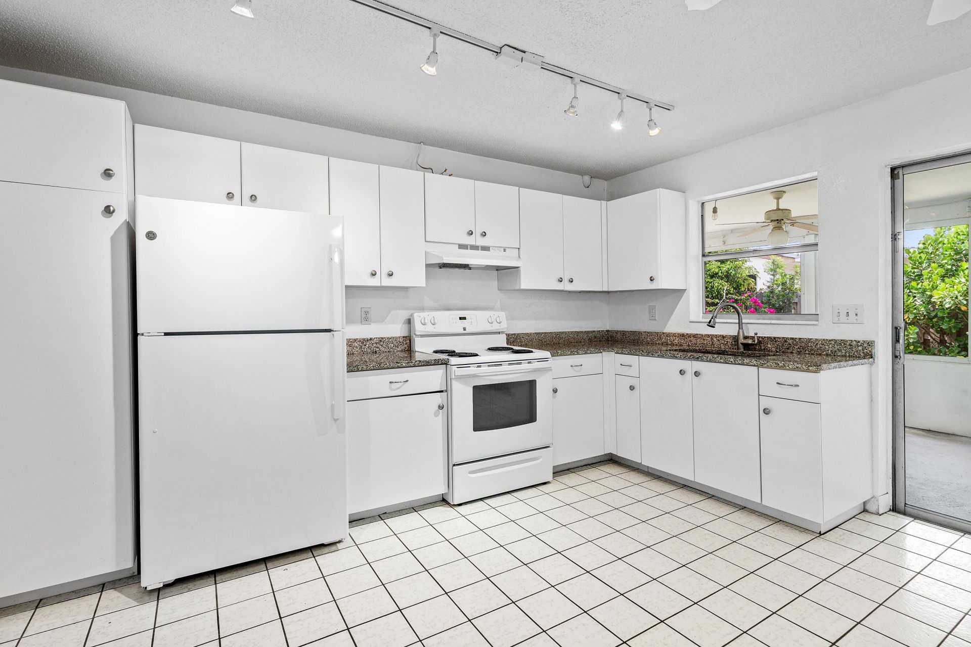 11 Sailfish Lane, Ocean Ridge, FL 33435 Photo