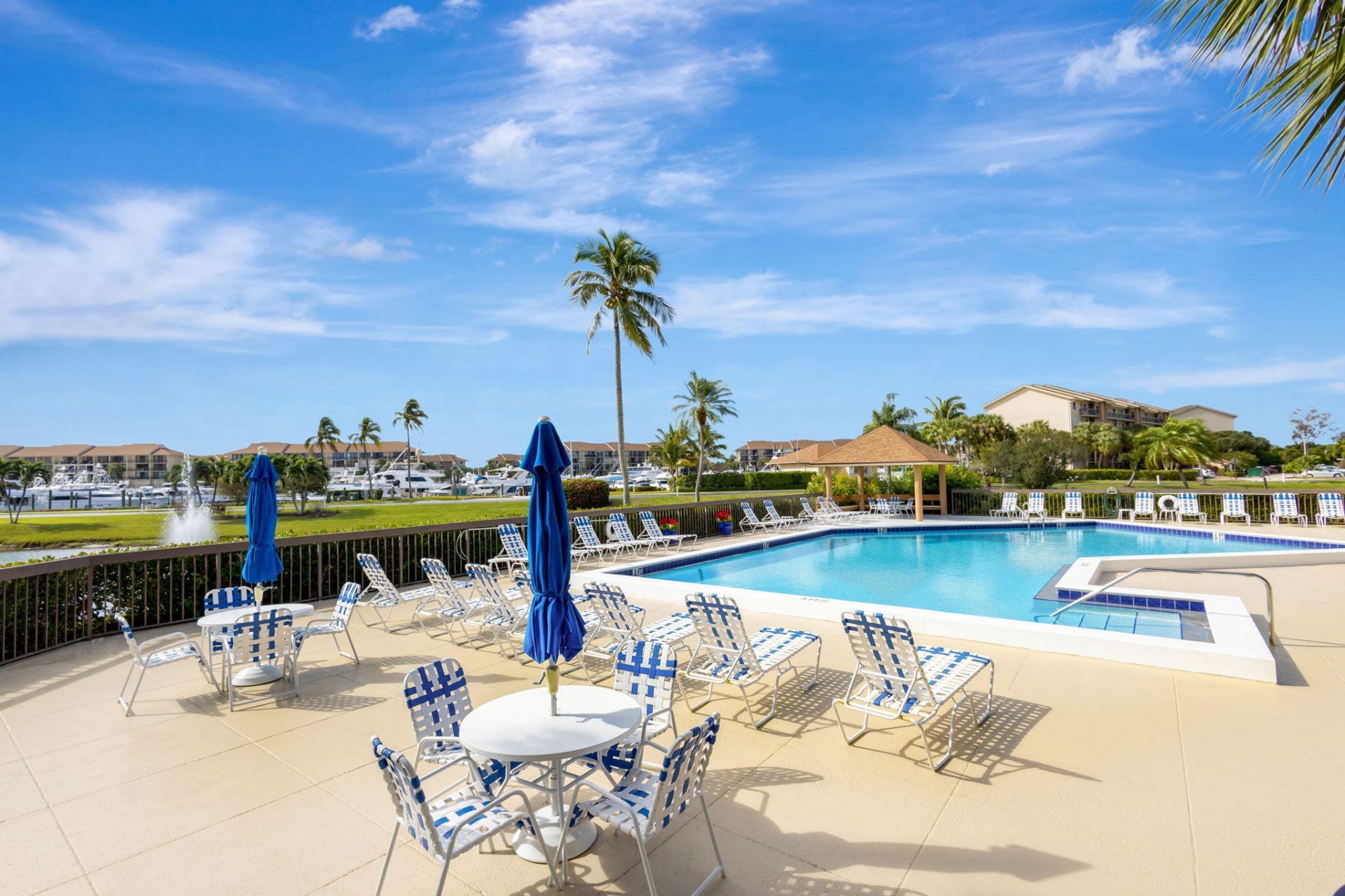 601 Seafarer Circle, Unit 504, Jupiter, FL 33477 Photo