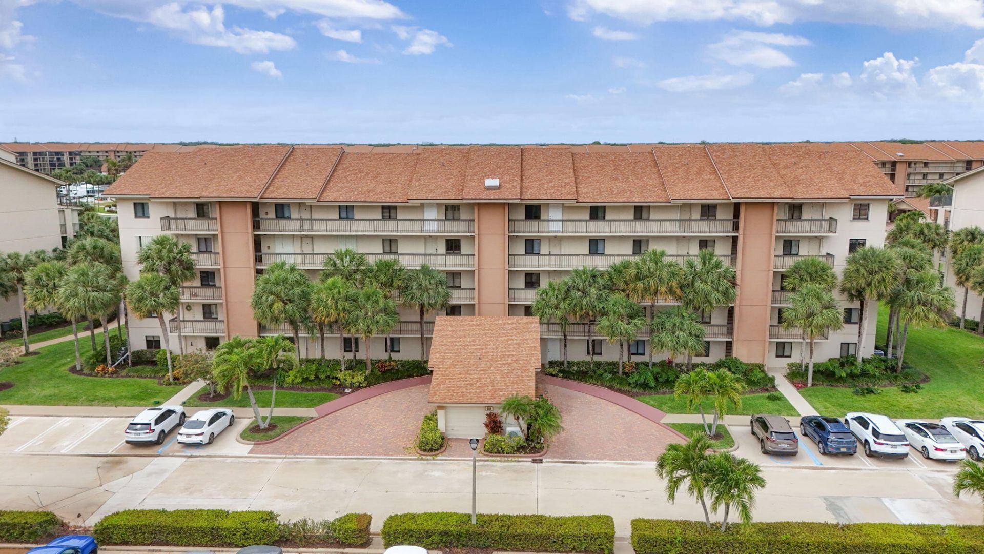 601 Seafarer Circle, Unit 504, Jupiter, FL 33477 Photo