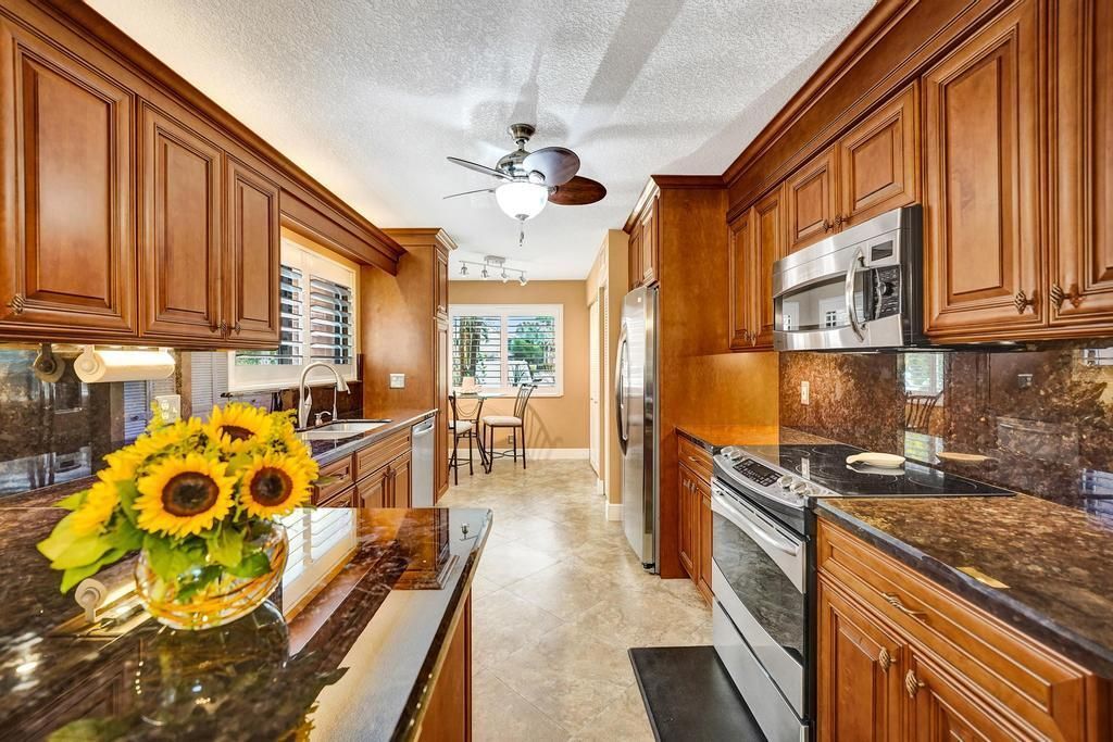 2210 SW 92nd Terrace, Unit 2702, Davie, FL 33324 Photo