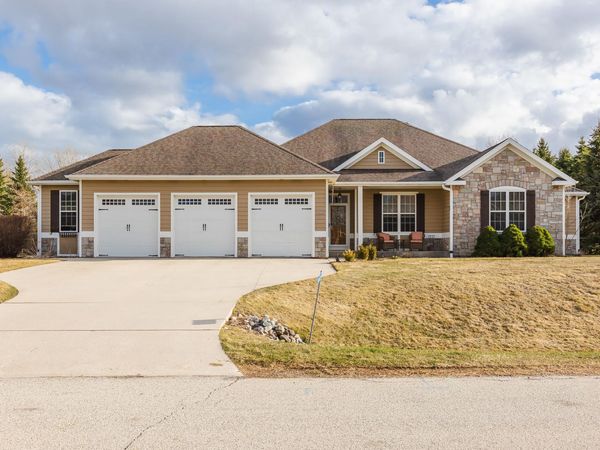 4609 Alyssa Ln, Sheboygan, WI 53083