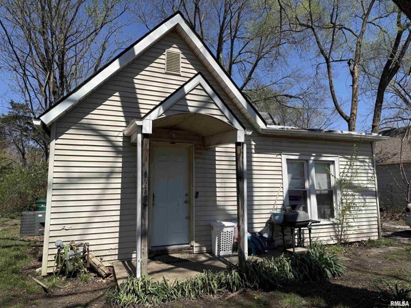 1713 E GLENN Avenue, Springfield, IL 62703