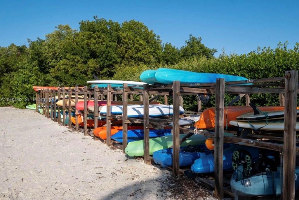 200 Wrenn , Unit 502, Plantation Key, FL 33070 Photo