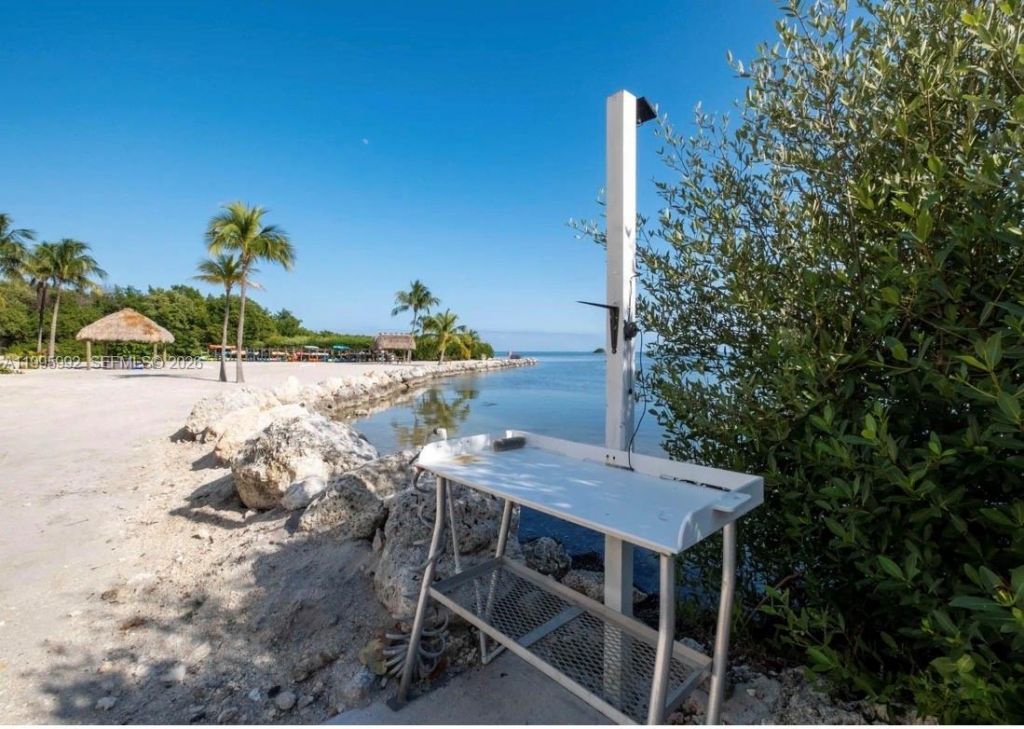 200 Wrenn , Unit 502, Plantation Key, FL 33070 Photo