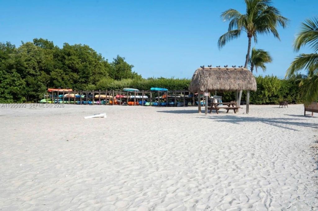 200 Wrenn , Unit 502, Plantation Key, FL 33070 Photo