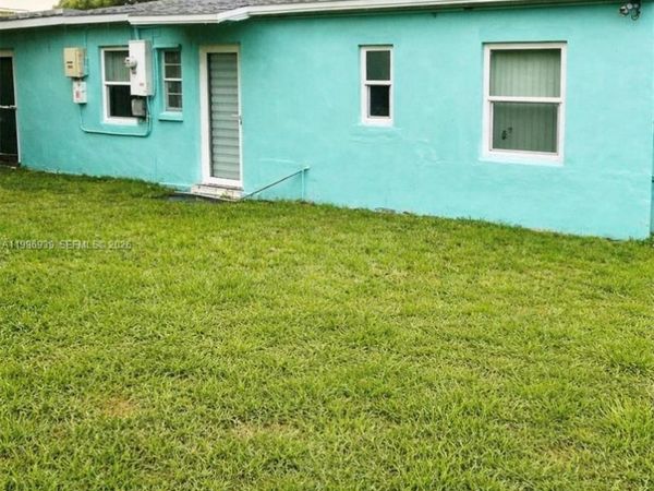 2530 NW 152nd St, Miami Gardens, FL 33054