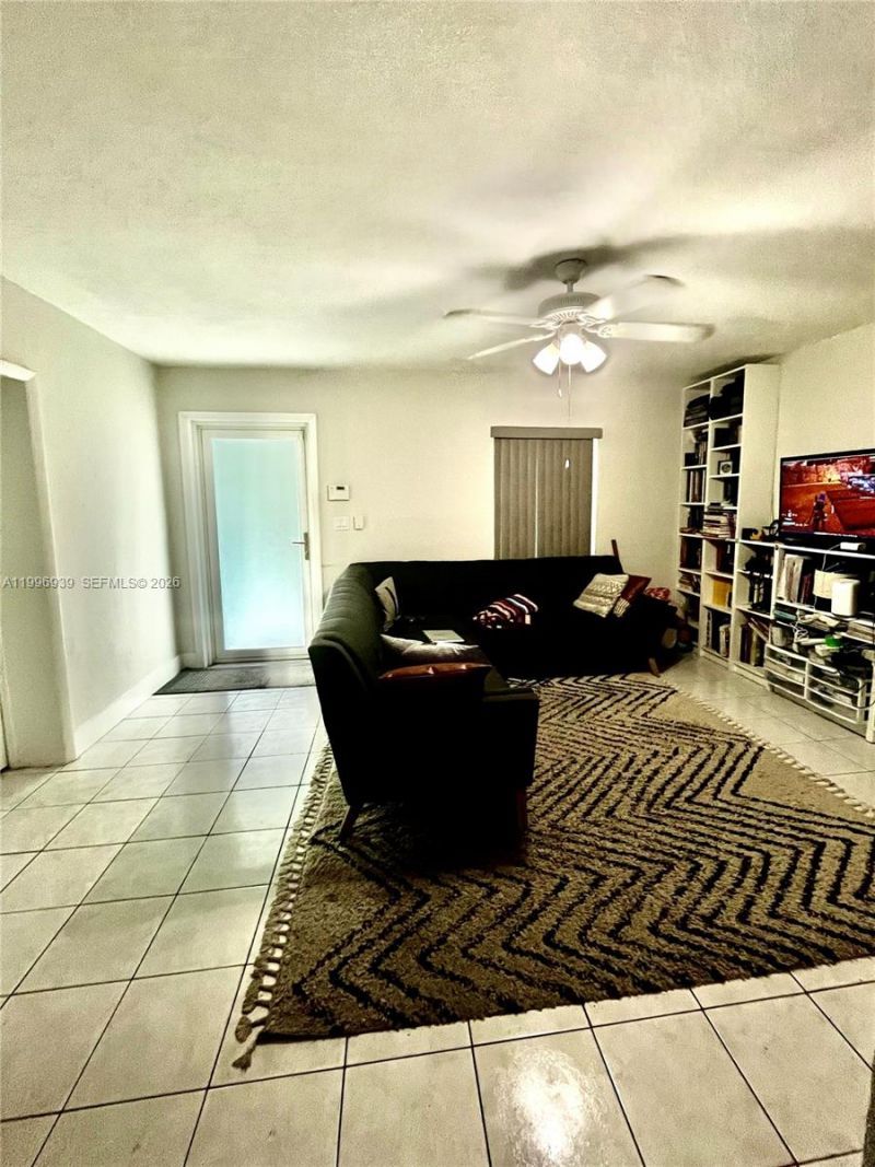 2530 NW 152nd St , Miami Gardens, FL 33054 Photo