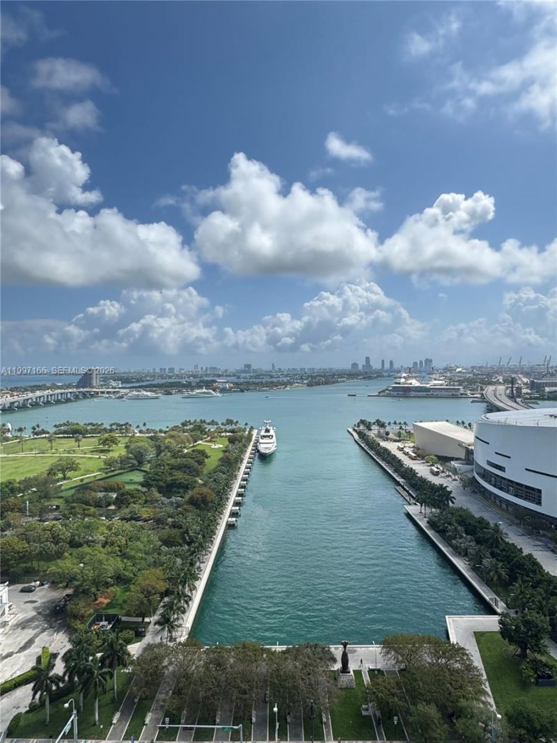 888 Biscayne Blvd, Unit 2211, Miami, FL 33132 Photo