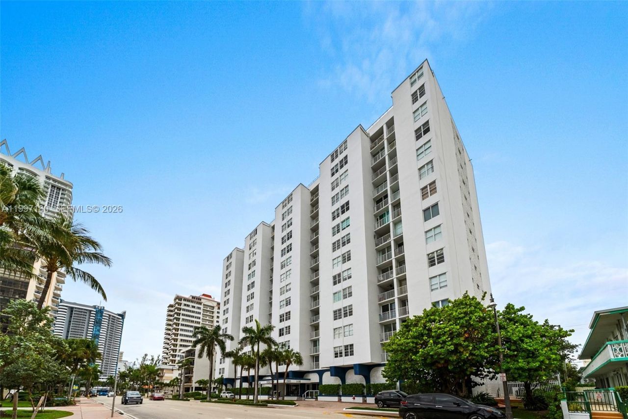 6450 Collins Ave, Unit 205, Miami Beach, FL 33141 Photo