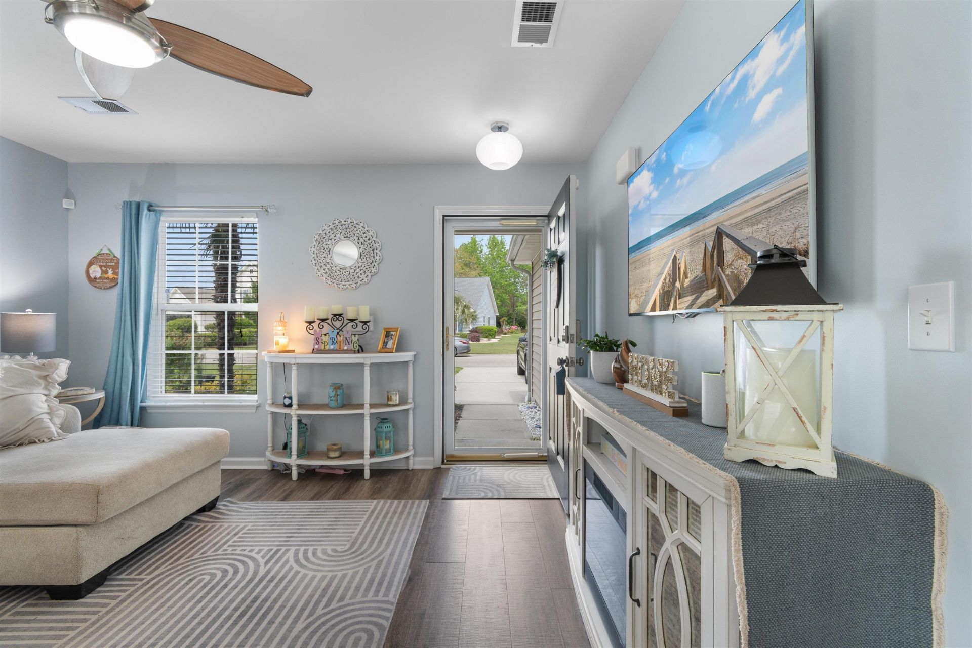 161 Barclay Dr.  Photo 4