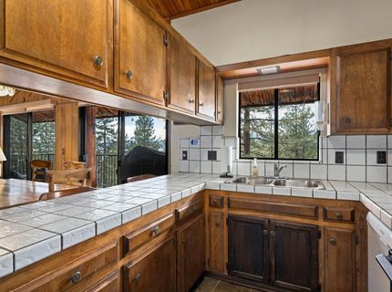 295 Bend Ave, Kings Beach, CA 96143 Photo