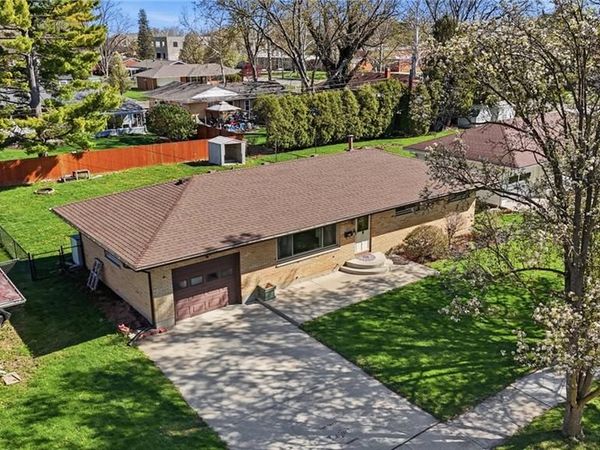 1325 Chelsea Road, Troy, OH 45373