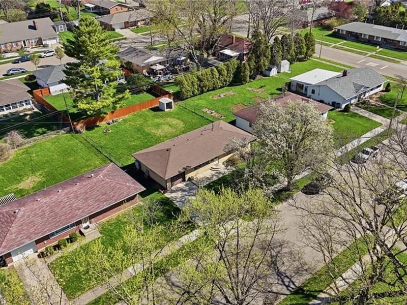 1325 Chelsea Road, Troy, OH 45373 Photo 2