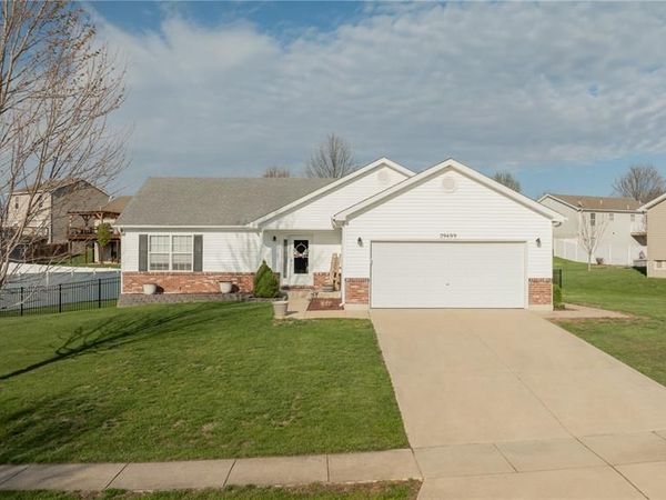 29499 Walnut Hollow Drive , Wright City, MO 63390