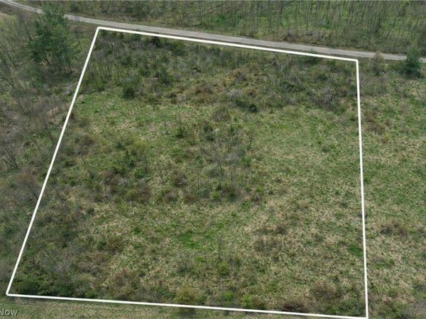 000 Lexington Road , Alliance, OH 44601