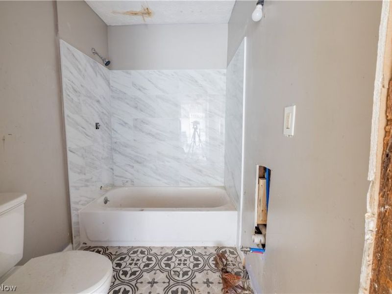 6928 Superior Avenue, Cleveland, OH 44103 Photo 6